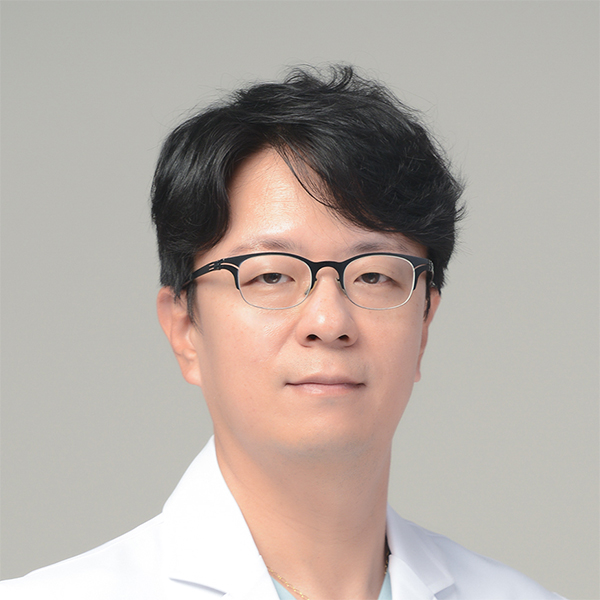 배익현 병원장 의료진